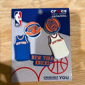 CROCS NBA  Knicks Jibbitz Charms Set - Blue and Orange *new